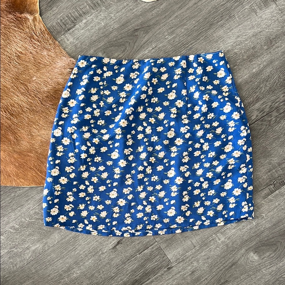 Storia Blue Floral Mini Skirt